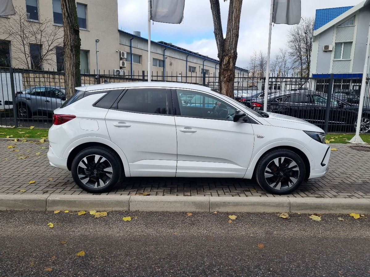 Opel Grandland X 2022 photo 4