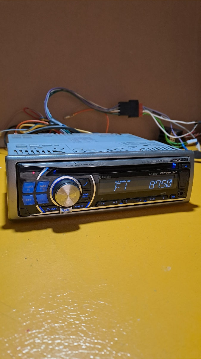 Alpine cde-104bti radiocasetofon магнитола  фото 0