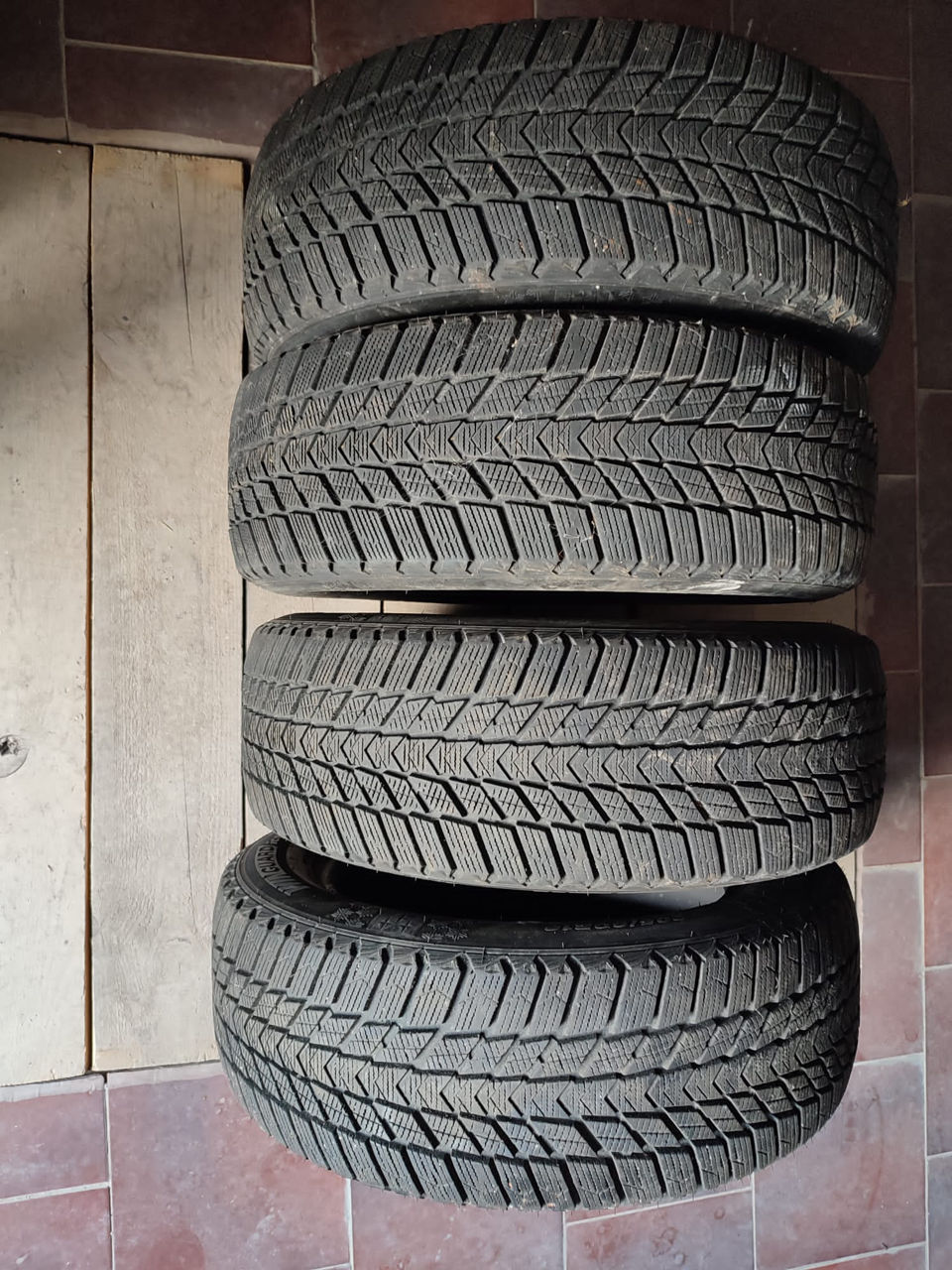 Nexen 205/60/r16