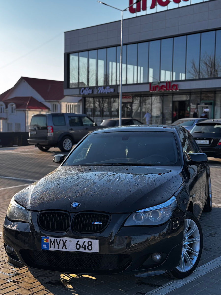 BMW 5 Series foto 4