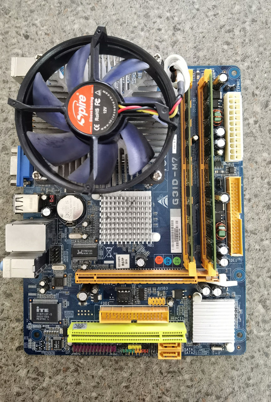 Intel Core 2 Duo E6300 + MB Biostar G31D-M7 + 4GB DDR2