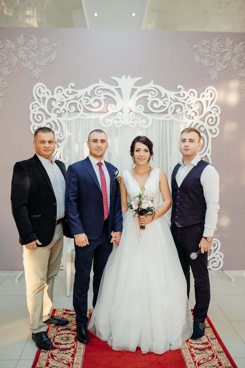 Formatie / moderator / vocalistă / fum / lumini / fotograf foto 1