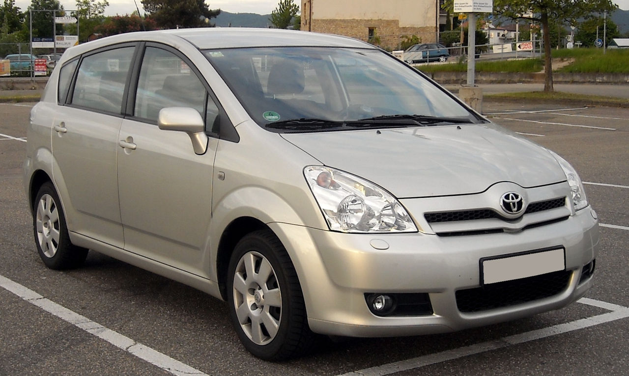 Piese Auto Toyota Corolla Verso, radiator, capota, bamper, faruri, aripa, caroserie, suspensie foto 0