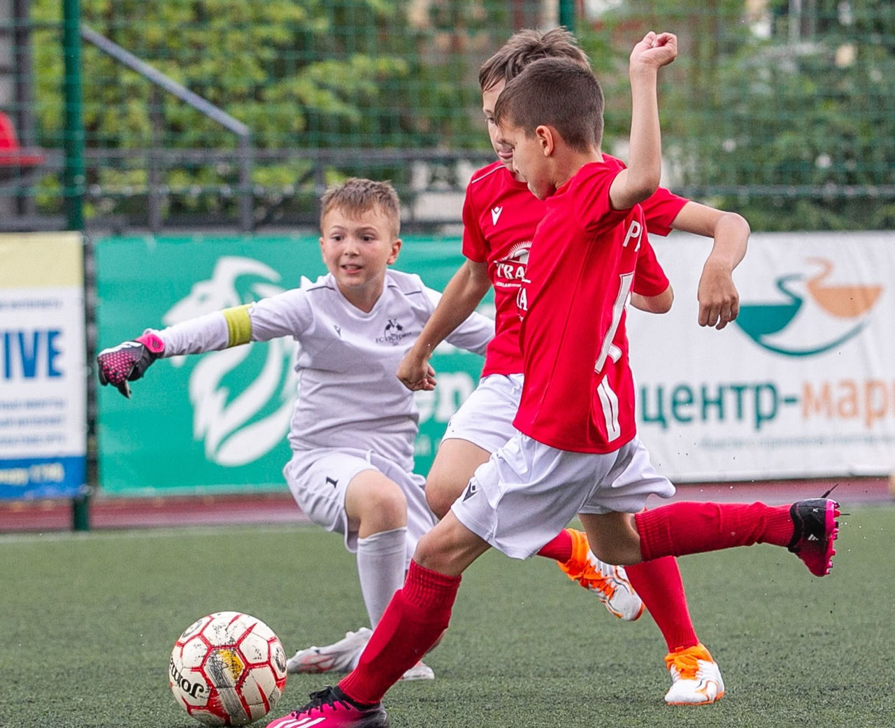 Descoperă bucuria fotbalului pentru copii de la 3 ani! foto 1