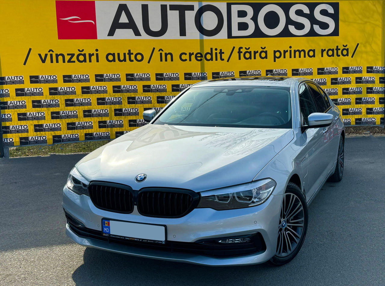BMW 5 Series foto 0