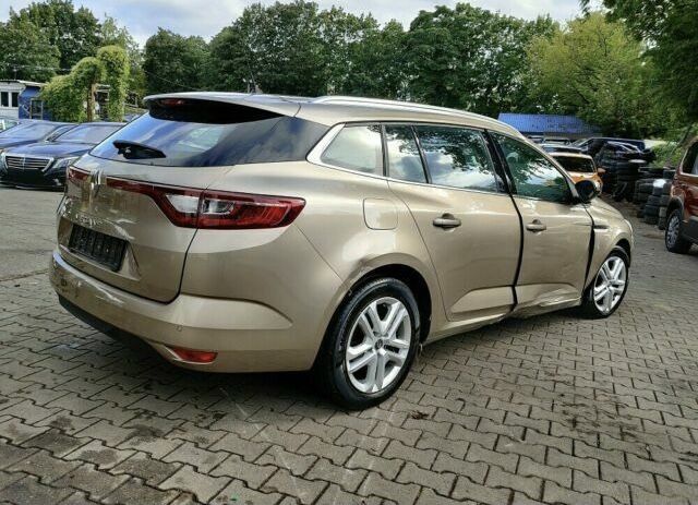 Запчясти на Renault Megane 4 фото 3
