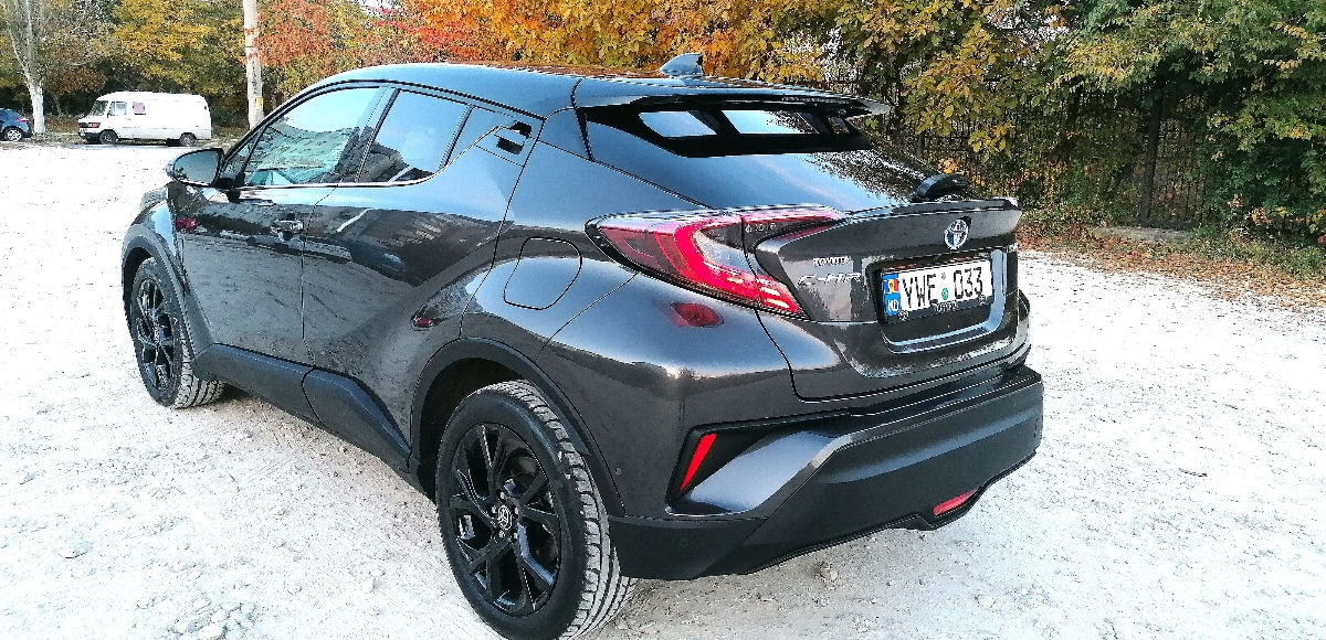 Toyota C-HR foto 4