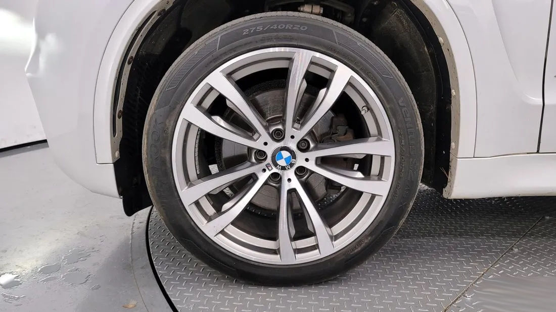 BMW X5 foto 4