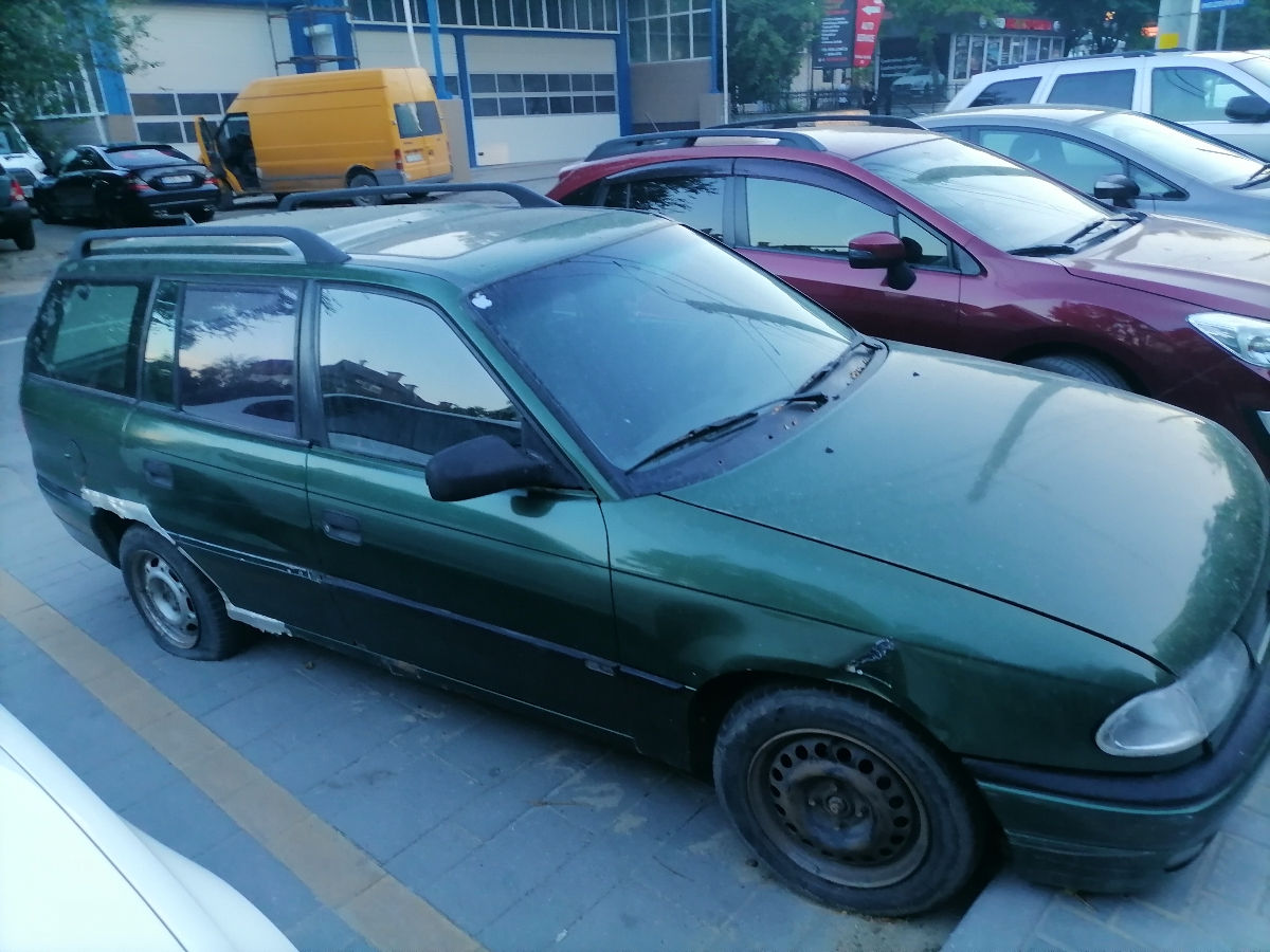 Opel Astra фото 2