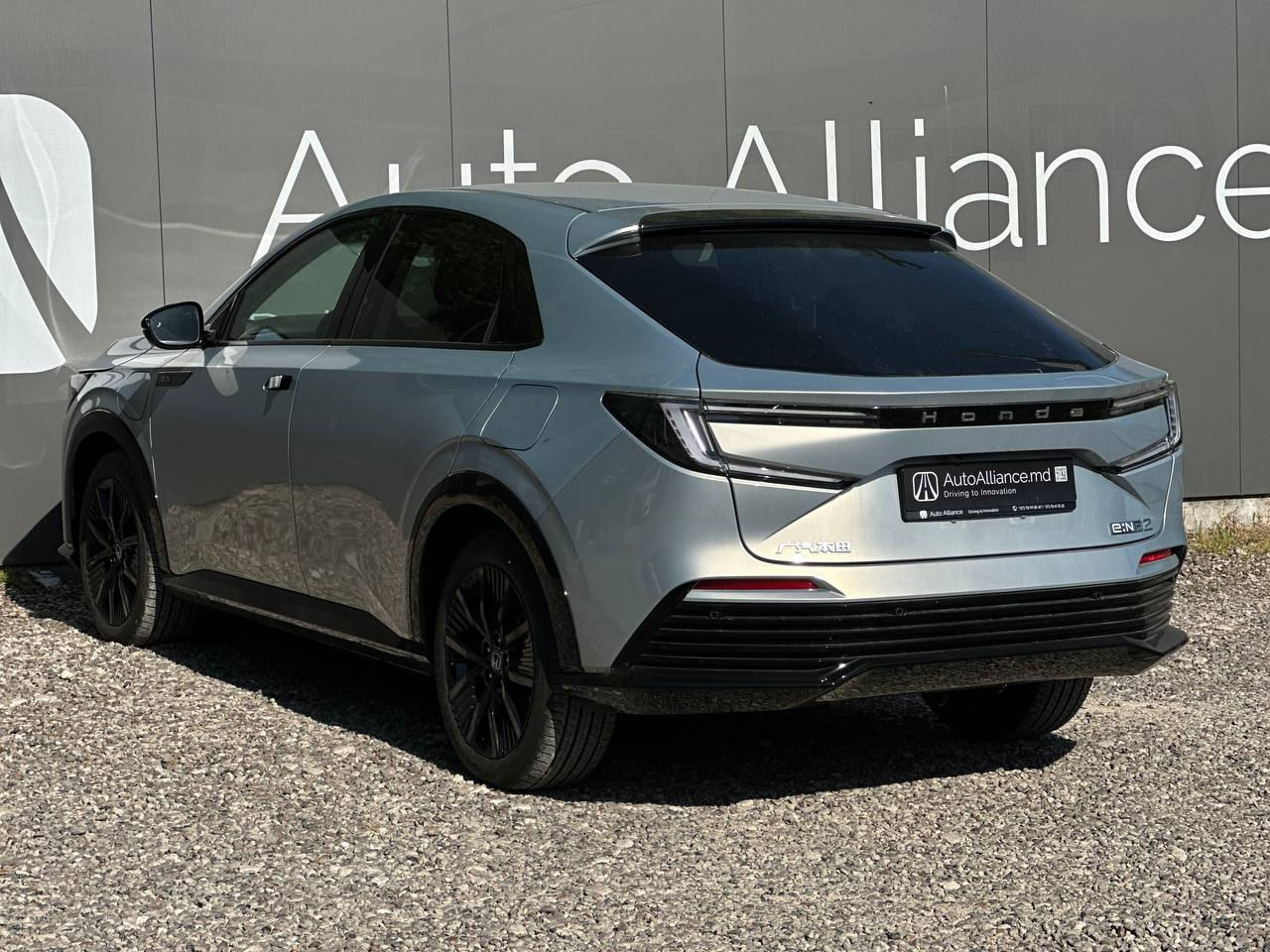 Honda e:NP2 фото 7