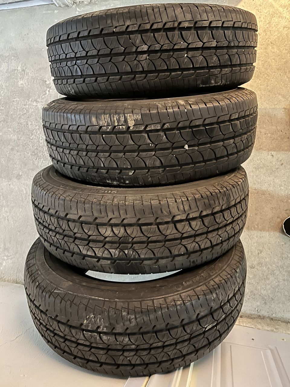 205/65 R16 C