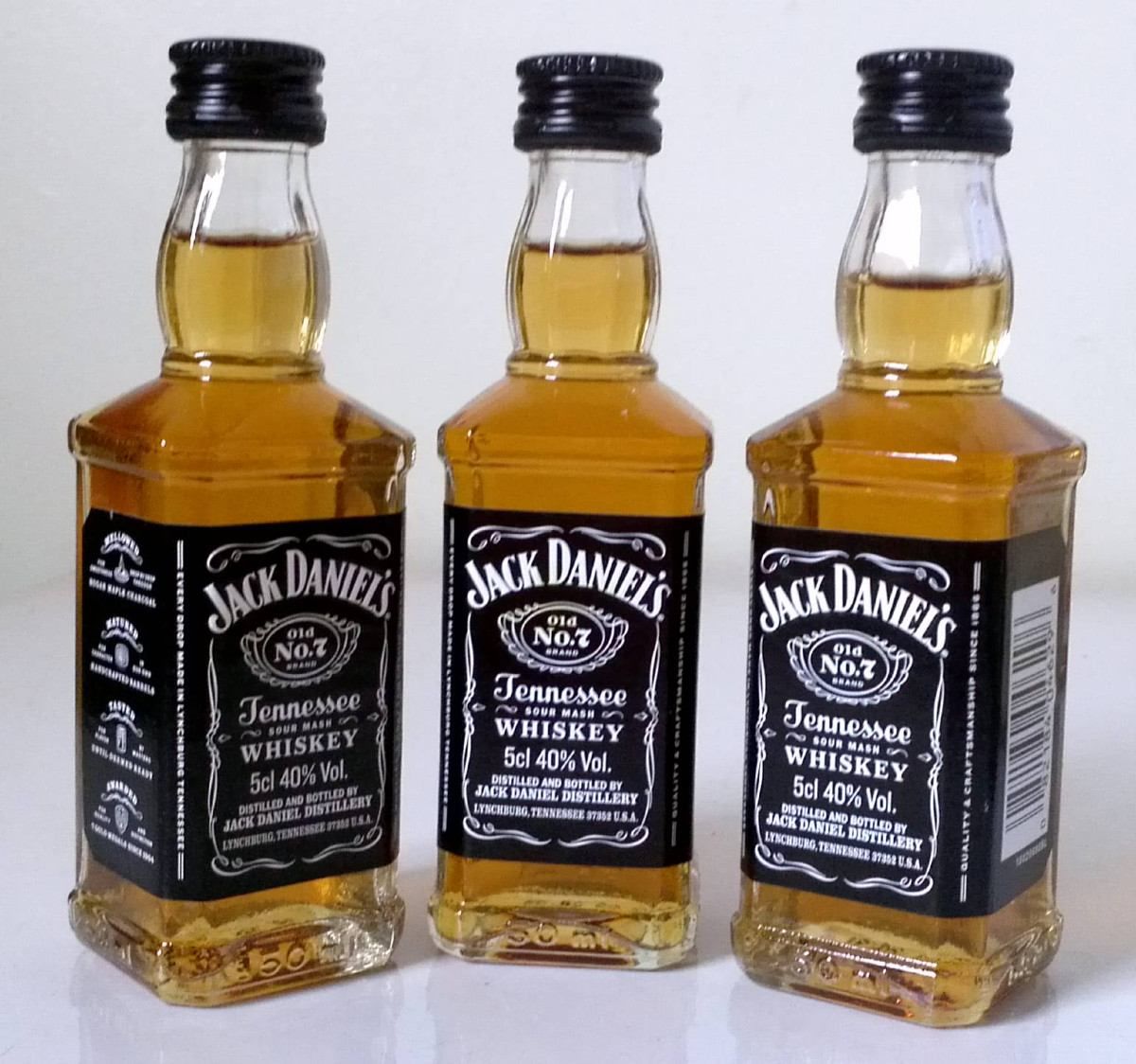 5 бутылок виски. Виски Джек Дэниэлс 0.25. Виски Джек Дэниэлс 50 мл. Виски Джек Дэниэлс 0.2. Джек Дэниэлс 100 мл.