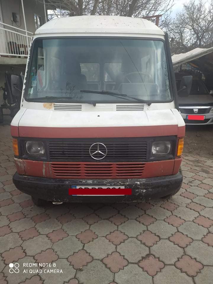 Mercedes 208D