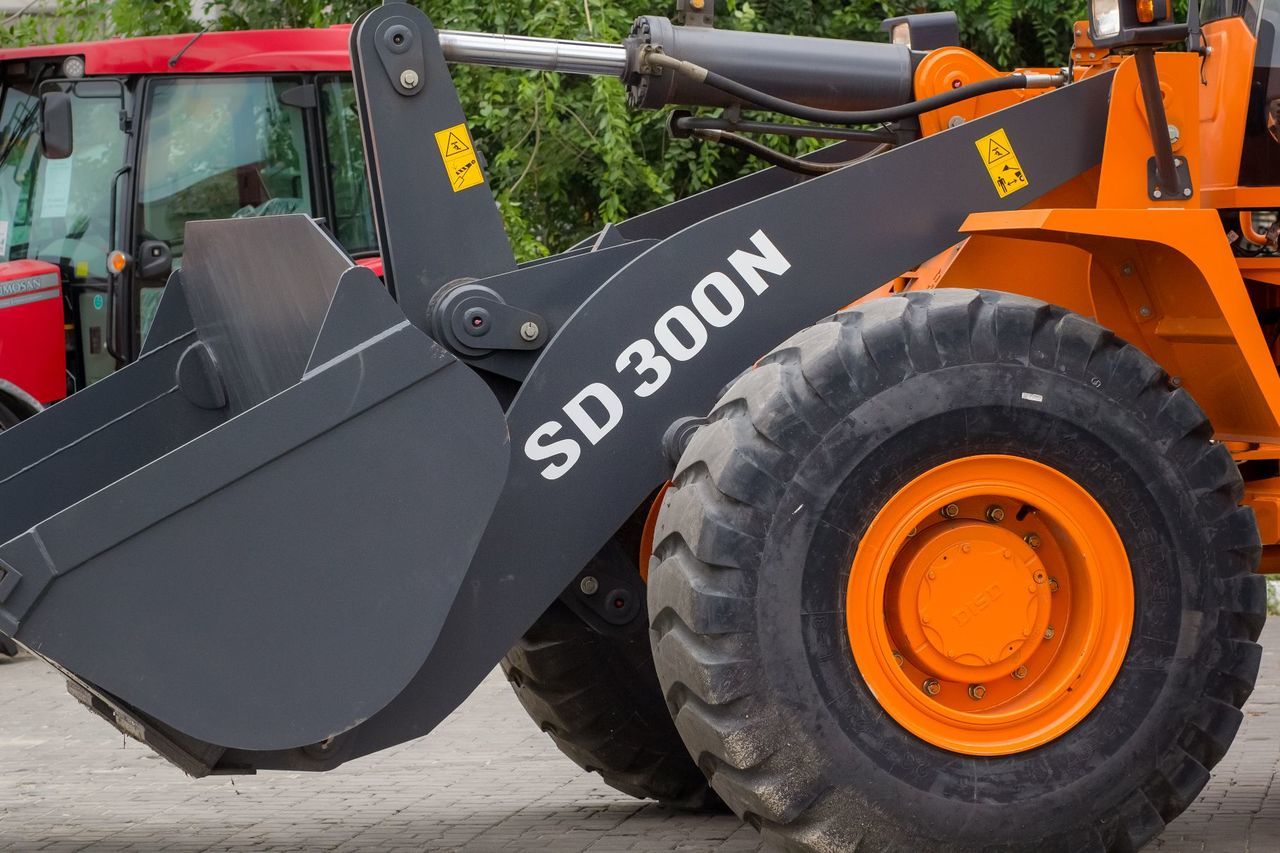 Новый фронтальный погрузчик disd sd300n by doosan *в наличии на складе в кишиневе фото 9