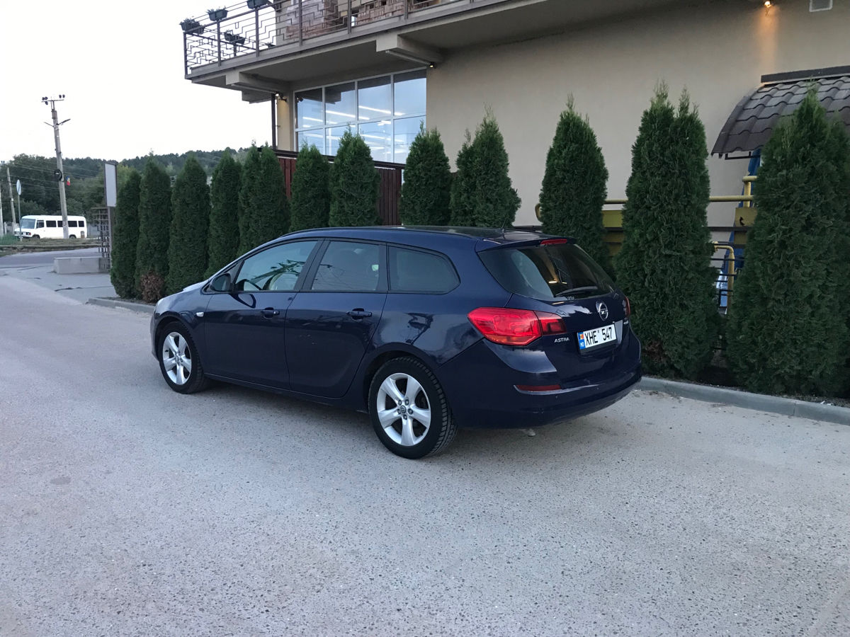 Opel Astra foto 0