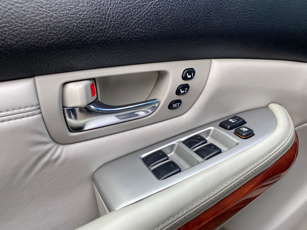 Lexus RX Series фото 7