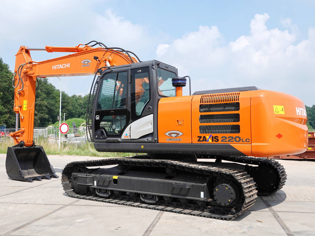 Excavator Hitachi 220 фото 0