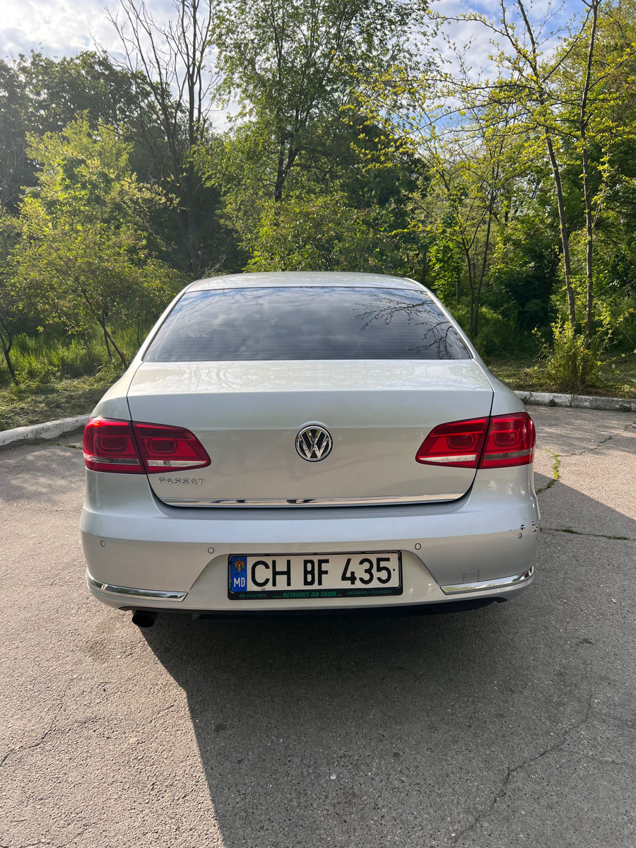 Volkswagen Passat foto 1