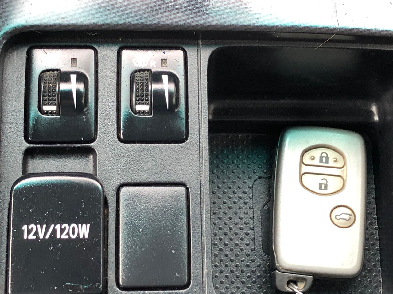 Toyota Land Cruiser Prado foto 17