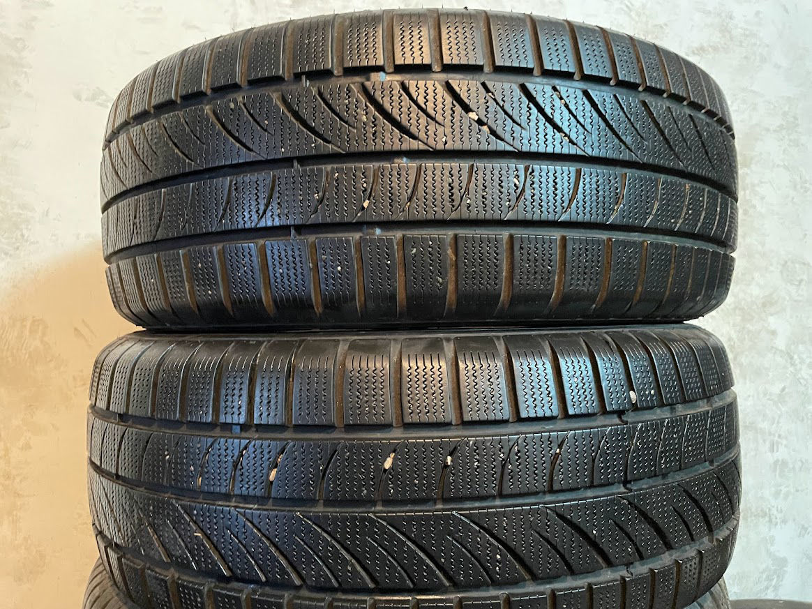 215 55 r17 Dunlop