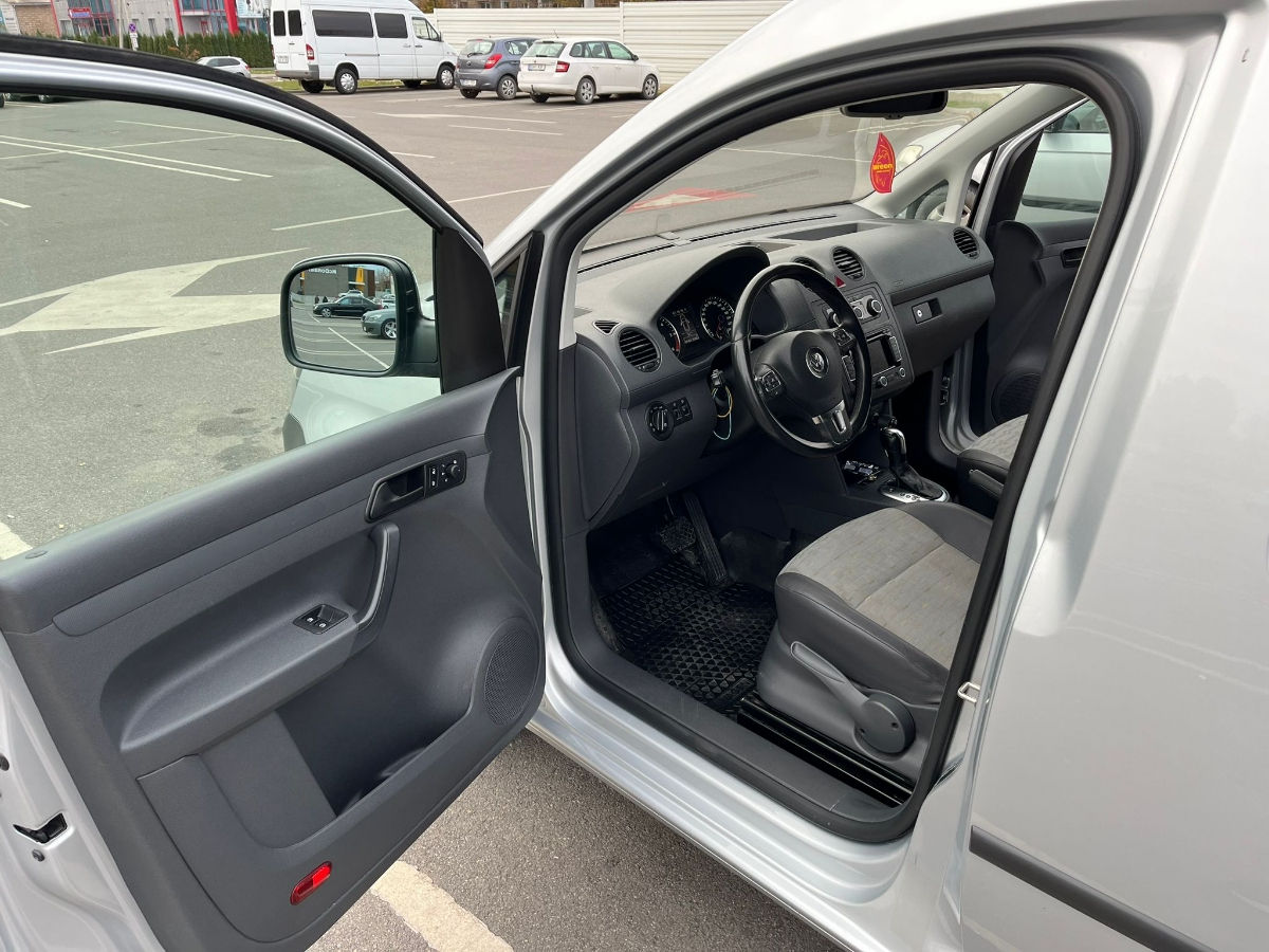 Volkswagen Caddy фото 9