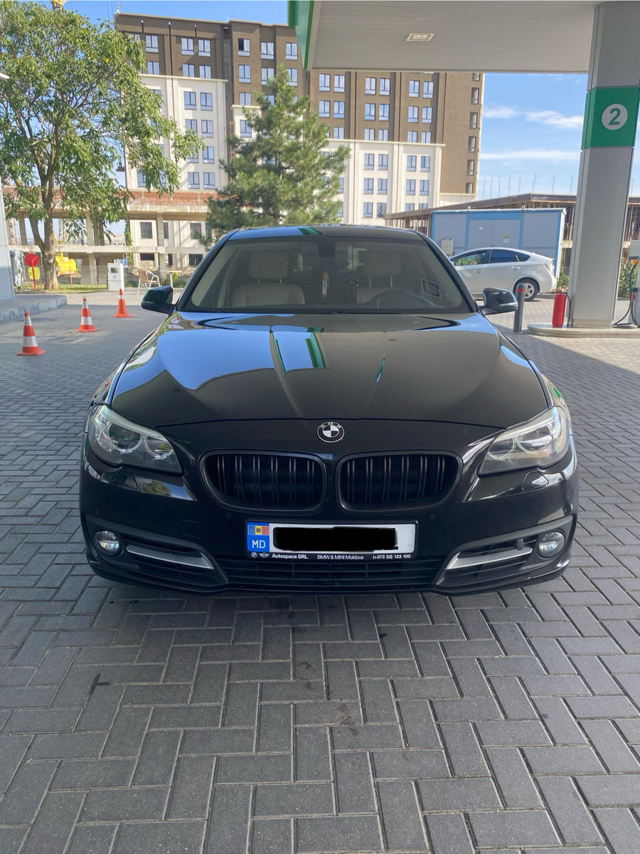 BMW 5 Series foto 1