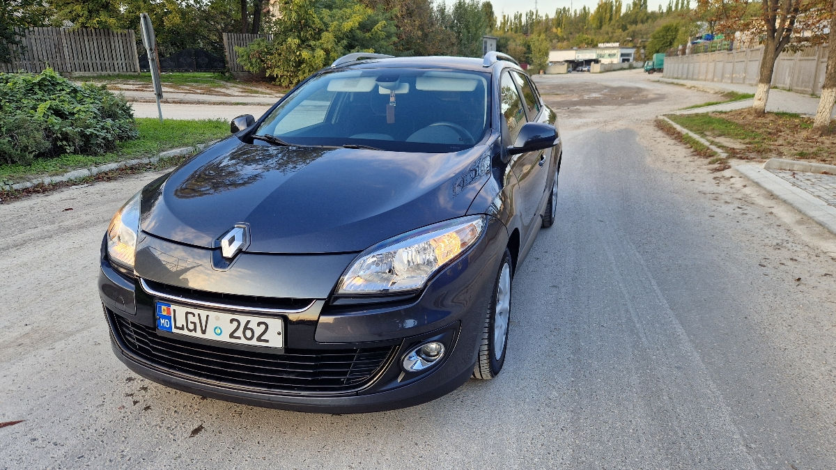 Renault Megane foto 1