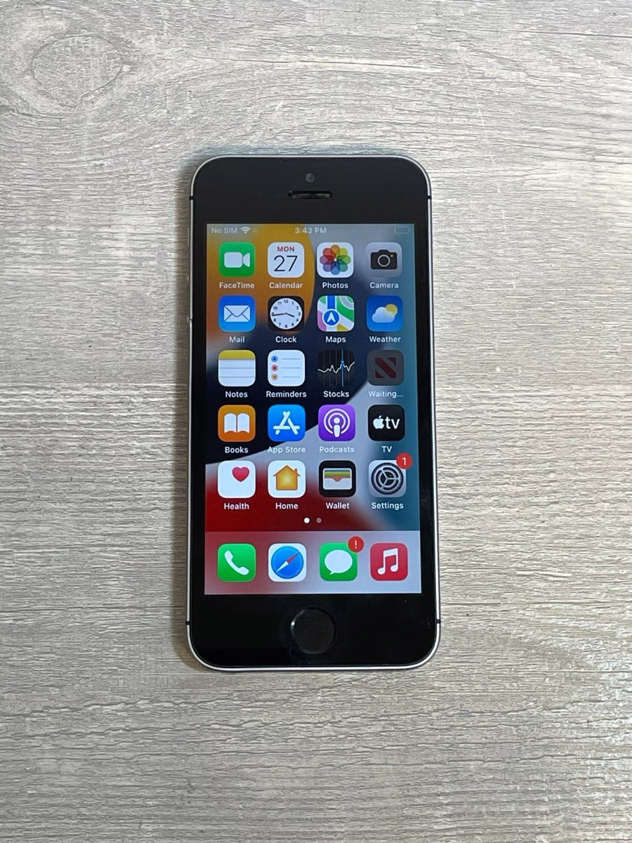 iPhone SE (2016) 64Gb foto 0