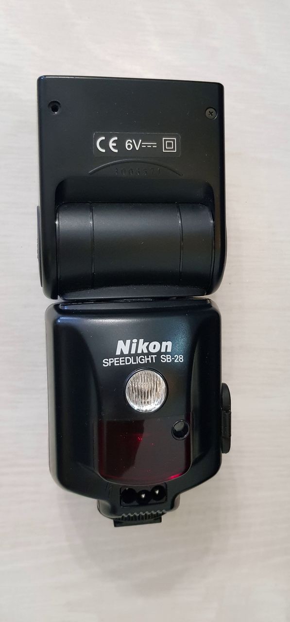 Вспышка Nikon Speedlight SB28 Flash