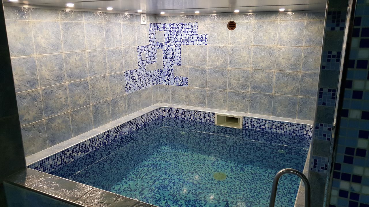 Priviti 50 foto.preti-calitatebazin +30 c* пьяным вход категорически запрешён !!! foto 1