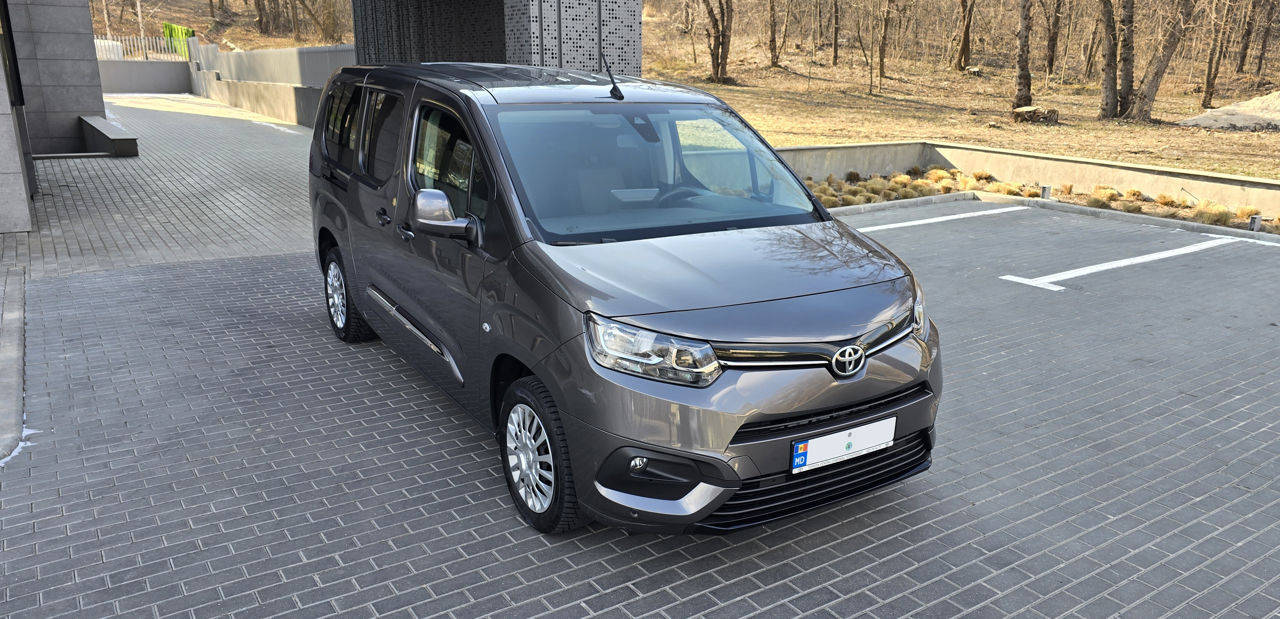 Toyota Proace City foto 2