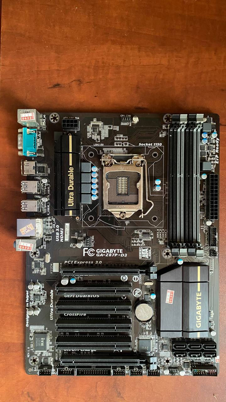 Gigabyte GA-Z87P-D3 фото 1