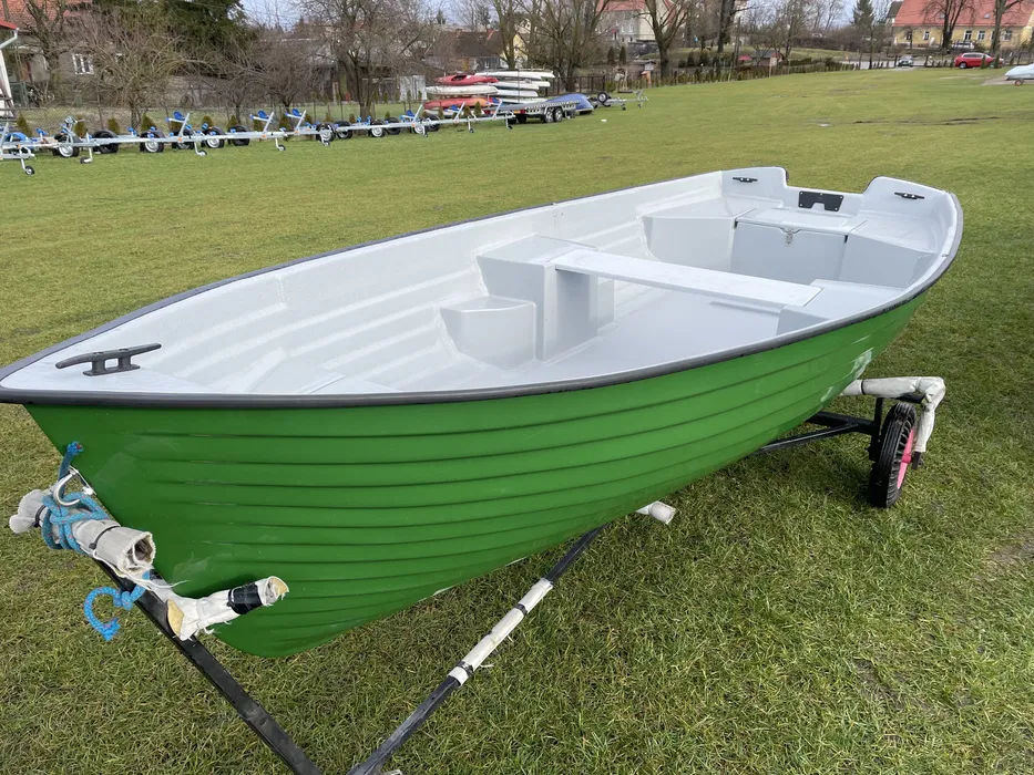 Barca 420*165 Meduza cu Cabina!!! foto 11