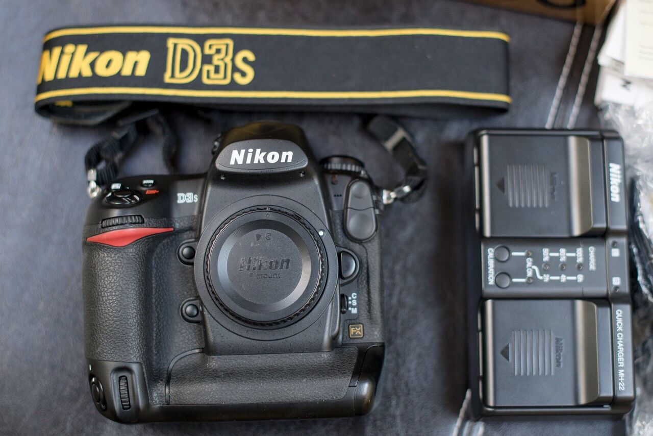 Nikon D3s, SB-910.