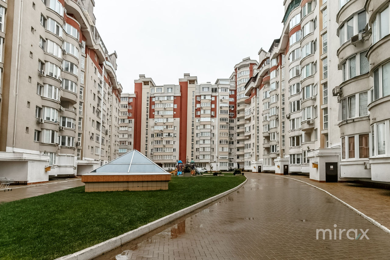 Apartament cu 2 camere, 110 m², Centru, Chișinău foto 15