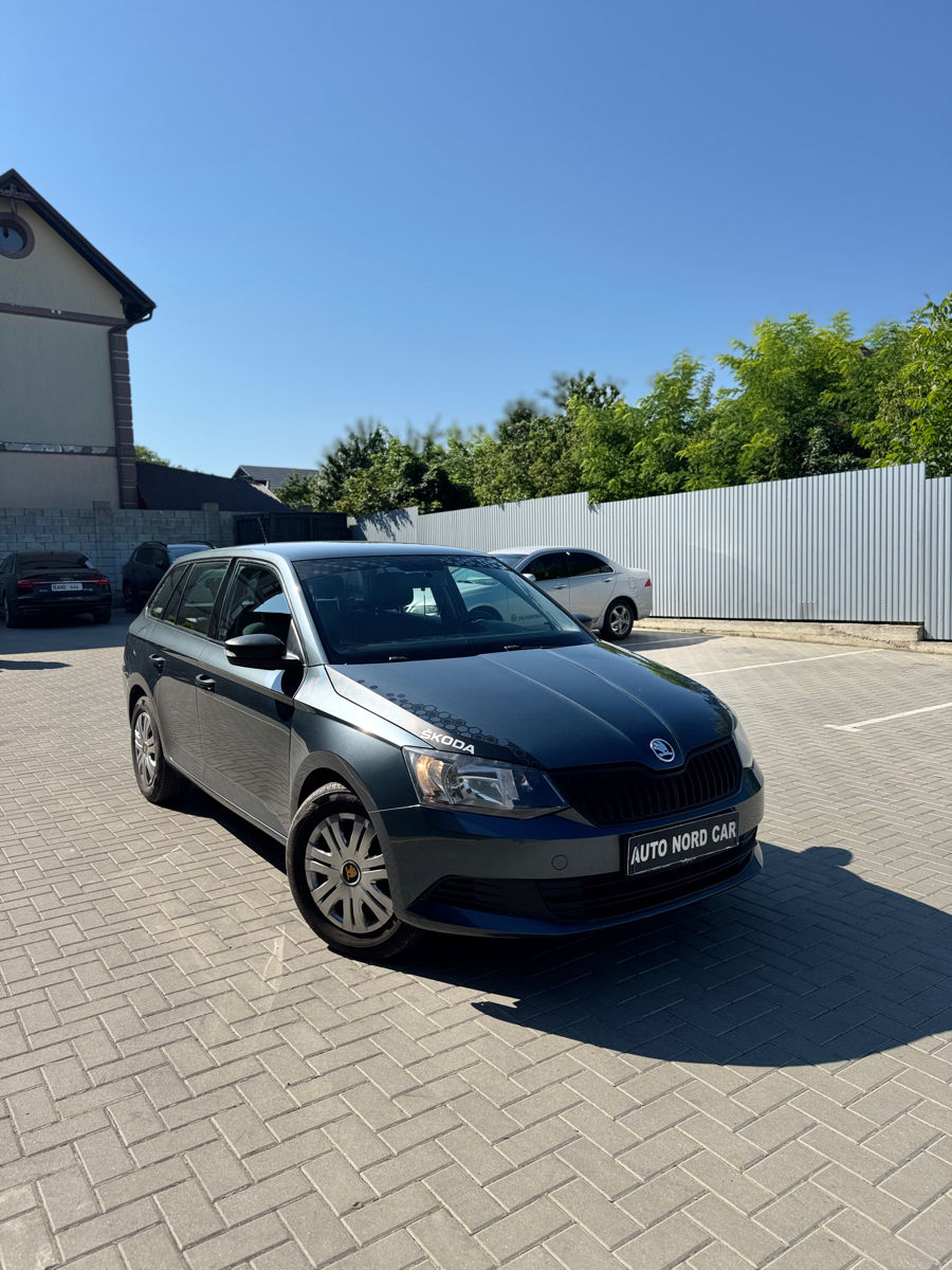 Skoda Fabia foto 2