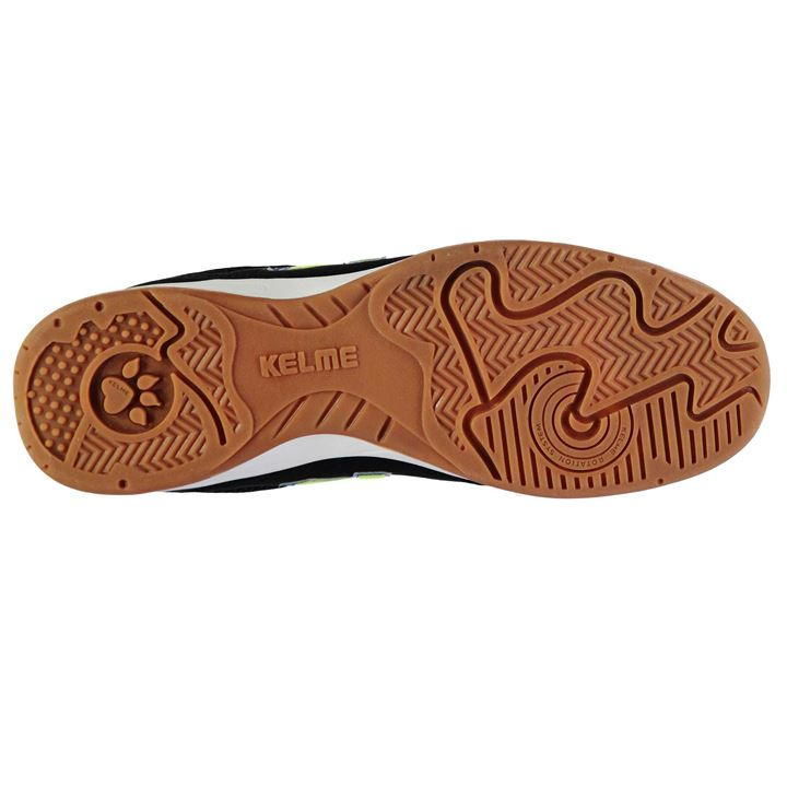 Продам качественные кроссовки испанской фирмы kelme обувь для фут зала ...