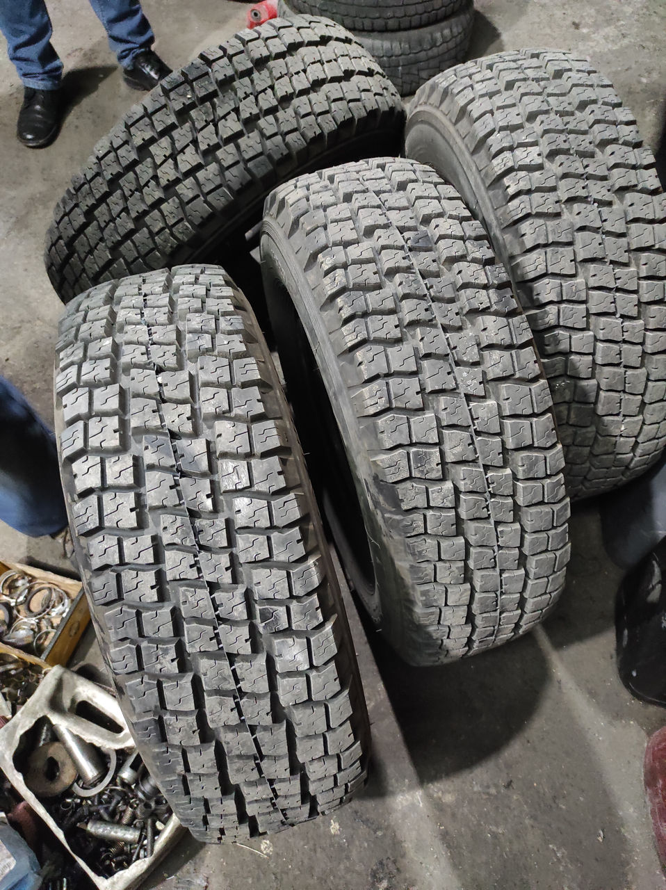 Диски с шинами 235/75/R15