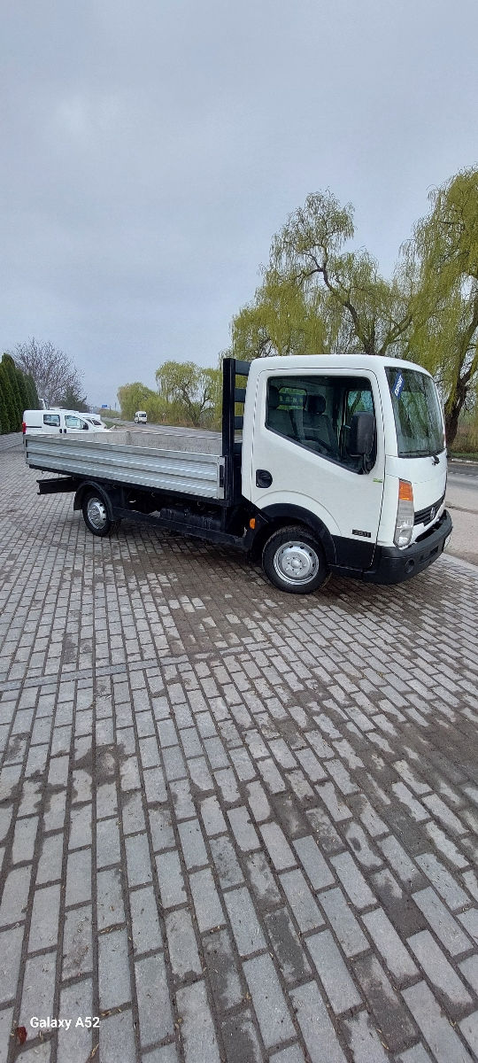 Nissan Cabstar foto 0