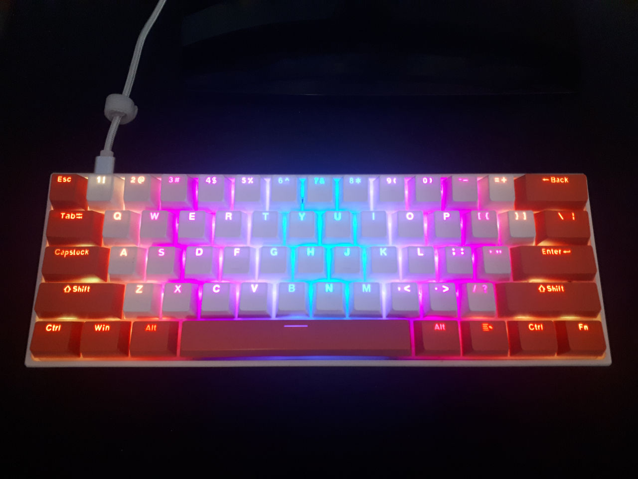 tastatura-gaming-qwerty-key-k61-60