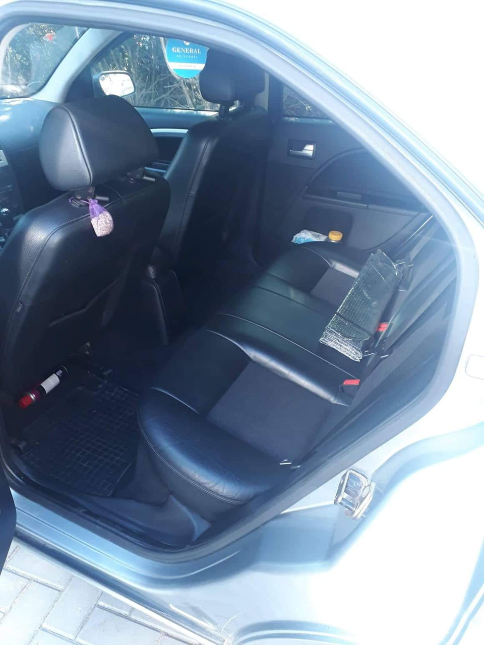 Ford Mondeo foto 6