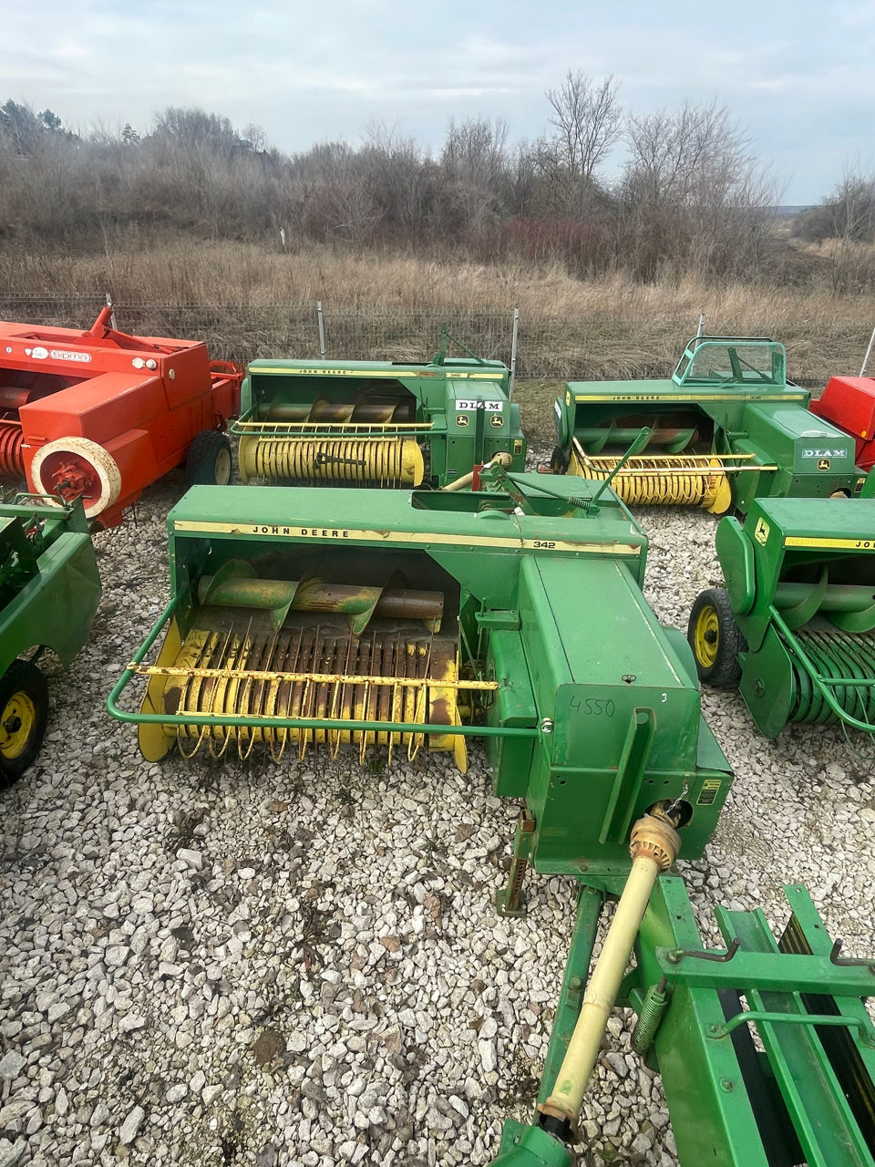 John deere 330, 332, 336, 339, 342, 346, 349, 456, 359, 459. foto 5