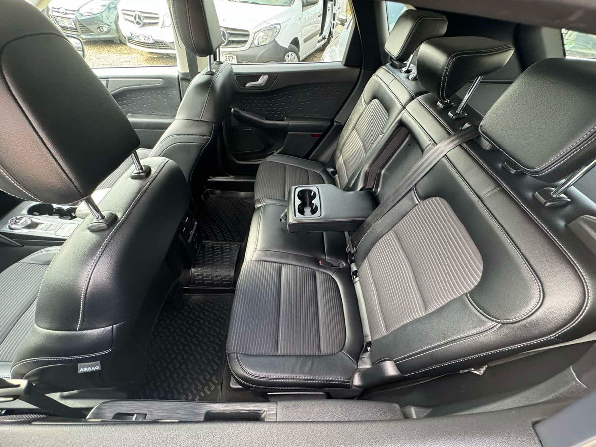 Ford Kuga foto 6