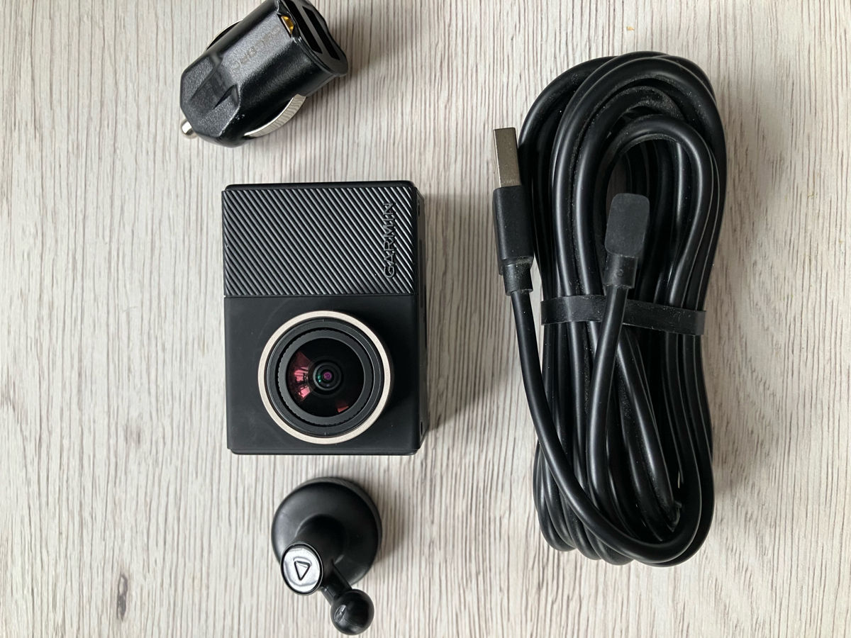 Garmin Dash Cam 65W фото 0