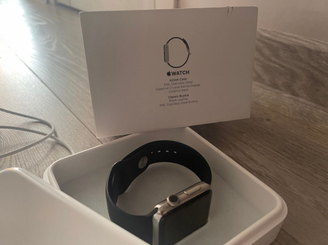 Apple watch 316l stainless steel какая серия