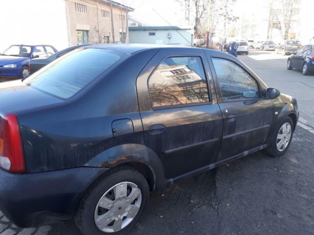 Dacia Logan foto 0