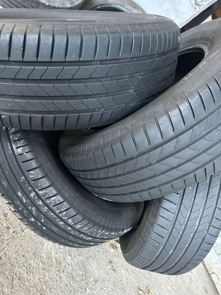 225 65 R17 Bridgestone
