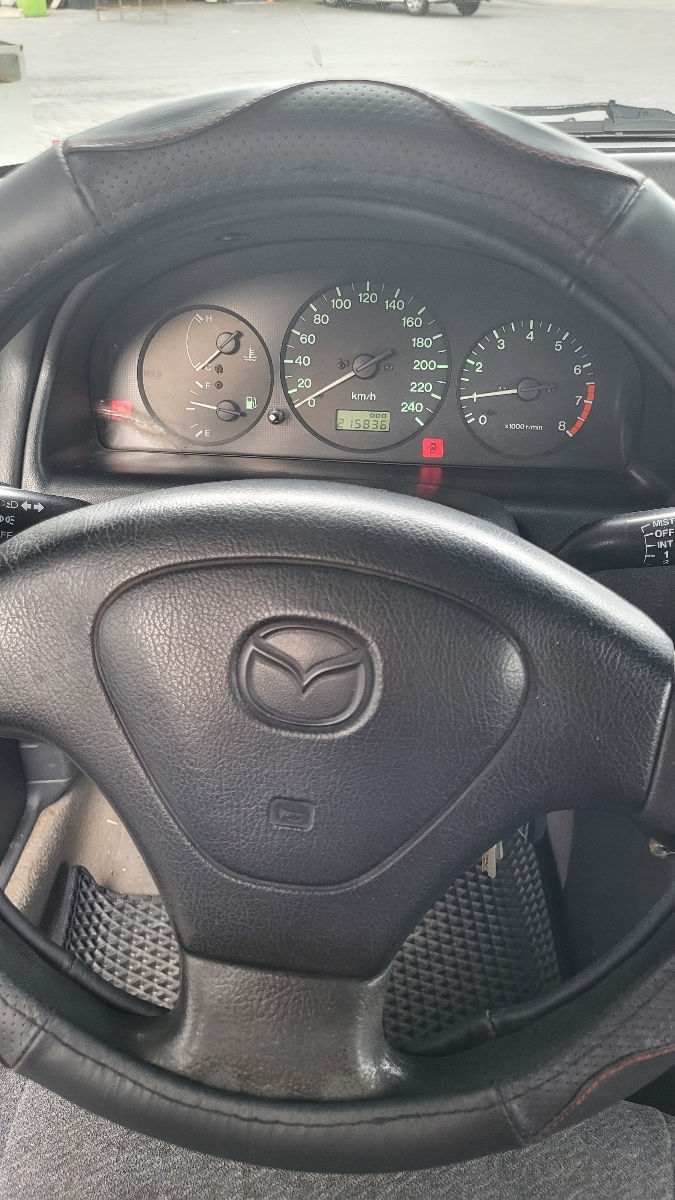 Mazda 626 foto 8