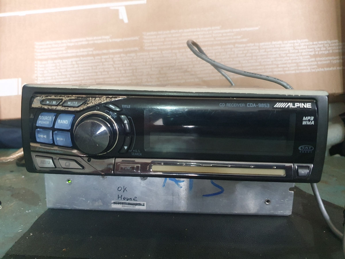 Alpine CDA-9853  foto 1