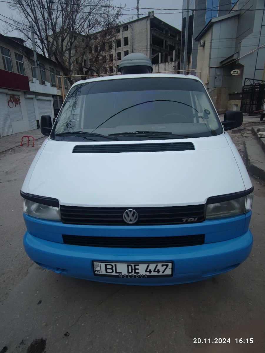 Volkswagen T4 foto 1